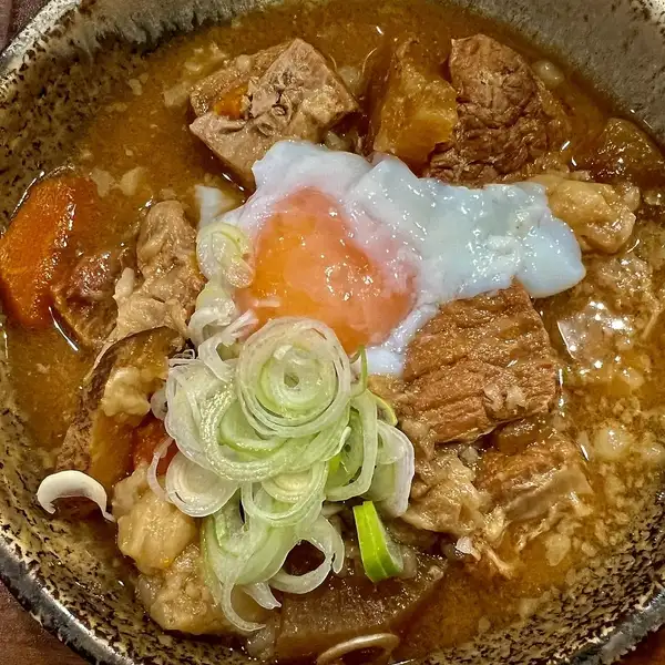嫩牛筋炖菜