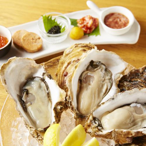Assorted raw oysters 4 pieces
