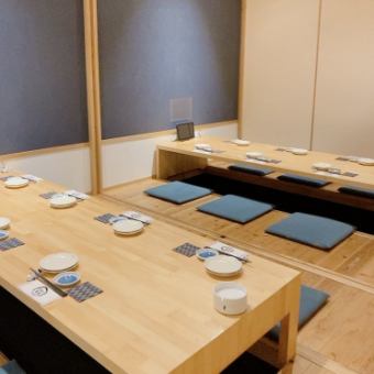 A popular private room with horigotatsu seating for 8 to 24 people.We can accommodate large banquets such as company banquets and welcome and farewell parties.