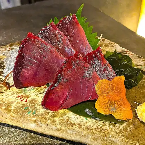 Bonito sashimi (from the returning bonito)
