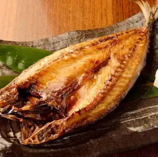 金卡鯖魚，晾乾過夜