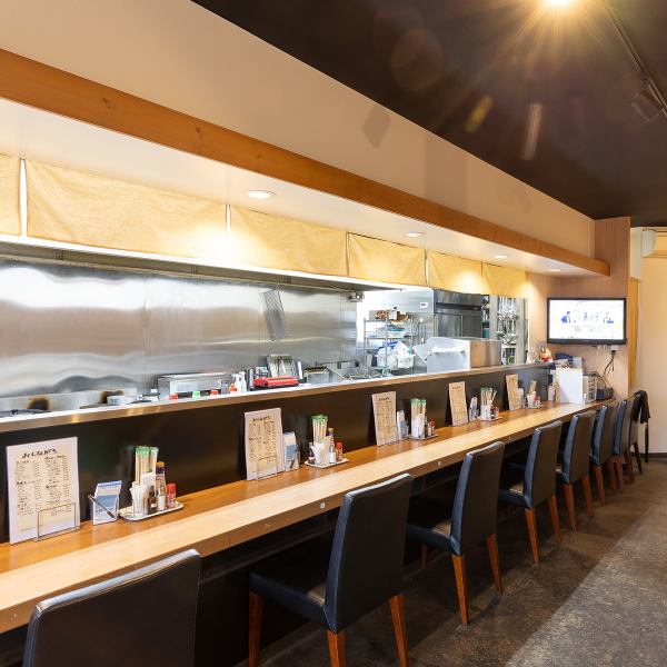 ≪おひとり様も大歓迎◎≫当店はおひとり様でのご来店を歓迎しております◎お仕事終わりの帰宅前にクイッと一杯いかがですか？当店自慢の一品料理やお酒の肴も種類豊富にご用意してお待ちしております◇実家のようなアットホームな空間で楽しいひとときをお楽しみ下さい★