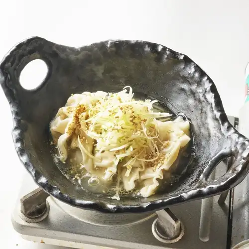 鹽煮餃子（5個）