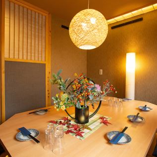 《Relaxing Japanese space》 The interior of the chic and mature atmosphere is full of Japanese emotion, using shoji doors at the entrance and doors.When the panel door is removed, the beam is designed to be an accent for each room.It is a Japanese style and stylish space.