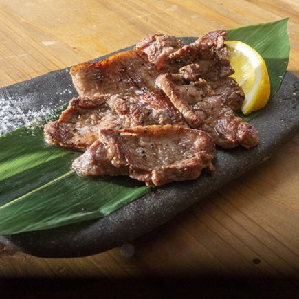 [2-hour all-you-can-drink included] ~Specialty★ Premium Meat Course~ Seared domestic beef yukhoe, meat sushi, and more