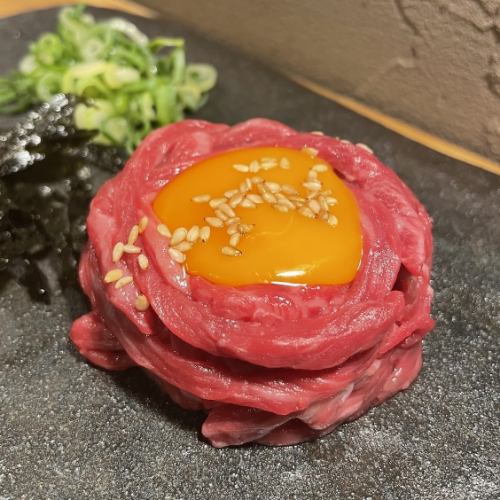 A wide variety of meat dishes, including domestically grilled Yukhoe ◎ Limited coupons available ♪