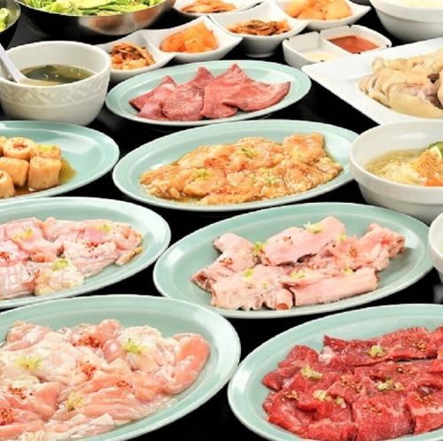 徹底低温管理の新鮮ホルモン【しろ】定番は仕込みたて。