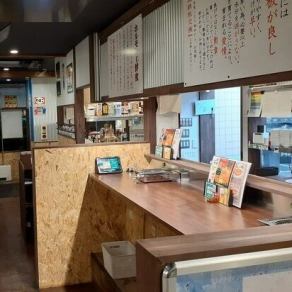 気軽にご来店いただける様、カウンター席もご用意♪おひとりでちょっと一杯飲みたい方も歓迎！