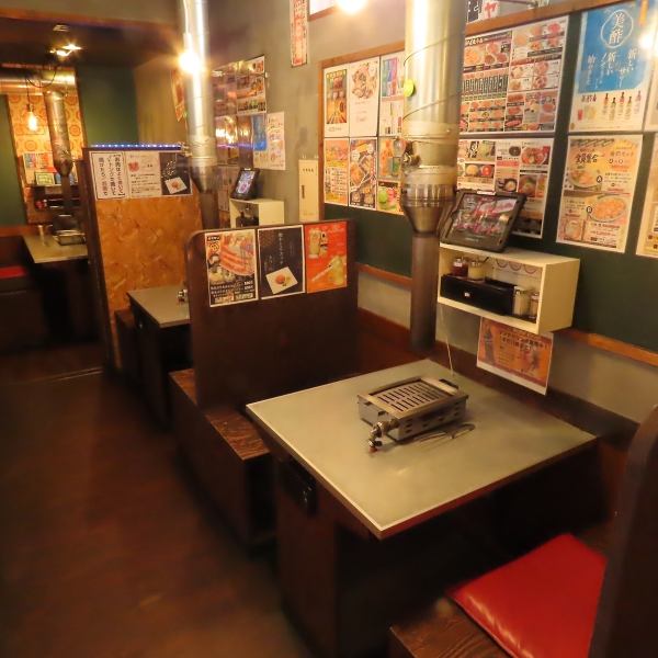 お一人様、大歓迎！気軽にご来店いただける様、カウンター席を設置しております！一つの焼き台を独り占め！自分のペースで好きな物を好きなだけ！お1人様のためのハーフサイズもご用意しております！一人だけの贅沢な時間を食樂でお過ごしください(^^♪