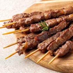 5 grilled lamb skewers