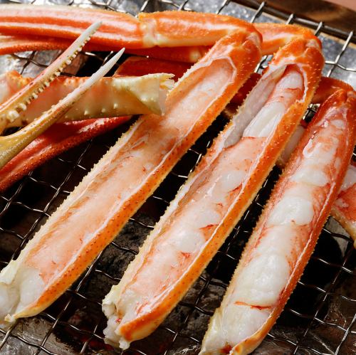 Grilled raw king crab