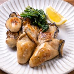 Oysters grilled with butter