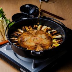 旨辛牡蠣鍋（チゲスープ）/鮪テールすきやき風鍋