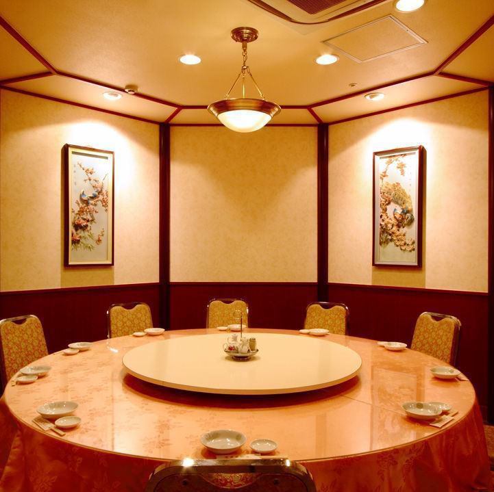 完全私人的房間！享受正宗的中國美食，從北京烤鴨到鮑魚！