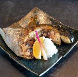 ぶりかまの塩焼き