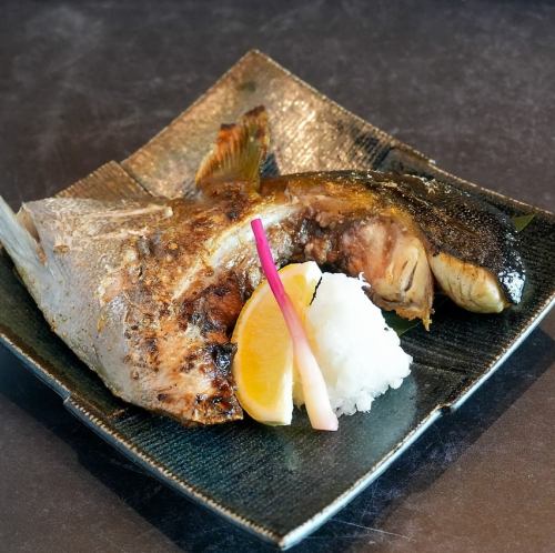 ぶりかまの塩焼き