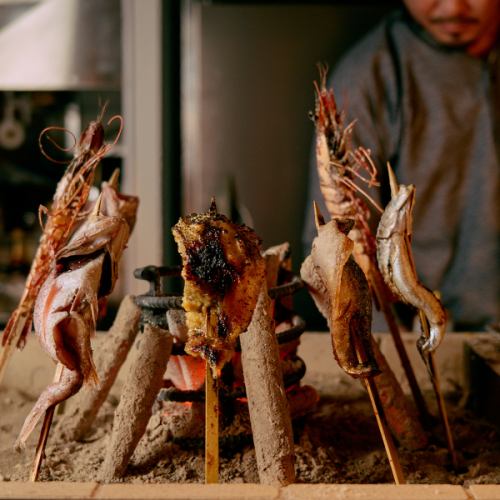 ライブ感溢れる原始焼きは目でも楽しめて絶品!
