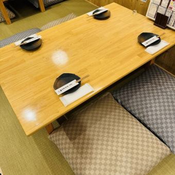 We also have tatami seats that can accommodate up to 4 people.