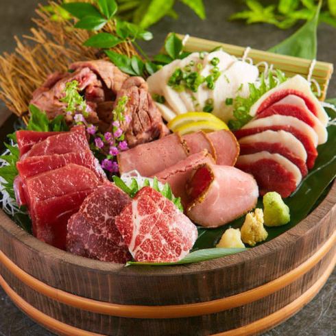 Available from 2750 yen with all-you-can-drink for 3 hours such as meat sushi and yakitori ◎