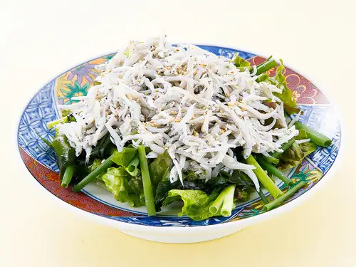 釜揚げしらすとお葱のサラダ