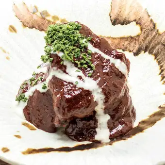 やわらか牛ほほ肉赤ワイン煮込み