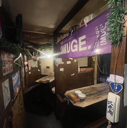 木と人の温もりが溢れる陽気な空間