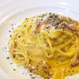 Rich bacon carbonara