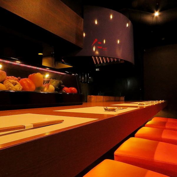 A counter where you can enjoy watching the chef's skills right before your eyes.You can enjoy watching your carefully prepared dishes being prepared with all five senses.