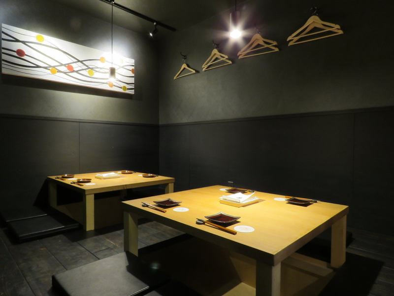 Table seats for 3 to 4 people.Connecting tables, up to 9 people OK! Ideal for drinking parties with casual friends, use of company banquets ♪ Good location in JR Yamashina Station about 3 minutes walk! Also perfect ♪ Please enjoy high quality time by one rank higher.