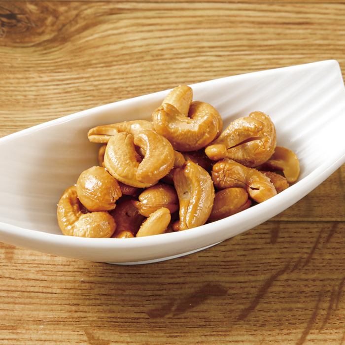 揚げカシューナッツ/どんぐりうずらの煮玉子　各