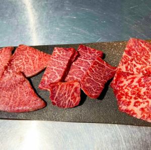 A5 Assortment of 3 types of Sendai beef extra lean meat (strawberry, lamb core, rump)