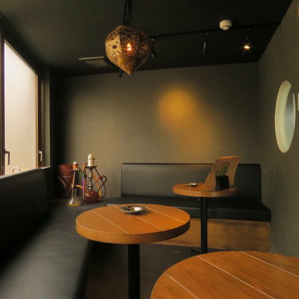 We also have a private room! We have prepared a private room so that you can smoke shisha, so please look forward to that as well. It can be used not only for banquets, but also for business meetings and entertainment.We are currently looking for staff! Please check with the store for details.