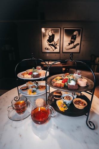 Enjoy afternoon tea while surrounded by precious art!