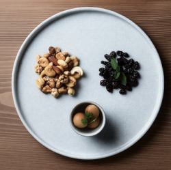 一套3件烟熏餐具