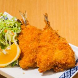 松浦直送的炸竹莢魚（2條 附生蔬菜）