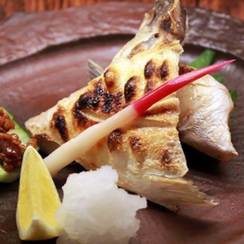 地魚の塩焼き(魚種による)