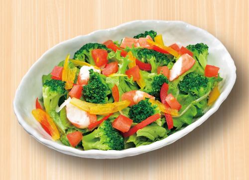 えびぶろっこデリサラダ/つぼ八サラダ（ハーフ）/温玉シーザーサラダ（ハーフ）