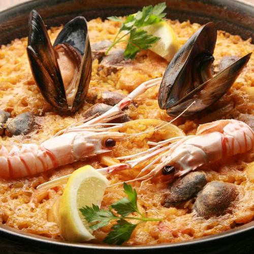 Seafood paella