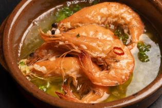 ソフトシェルシュリンプのアヒージョ