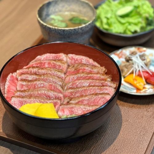 黒毛和牛サーロインステーキ丼