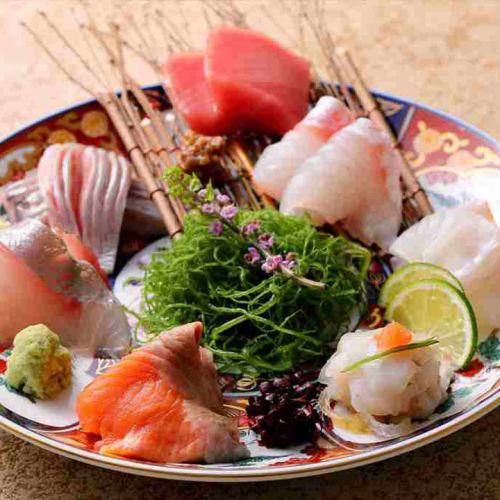 <p>Enjoy Japanese cuisine.</p>