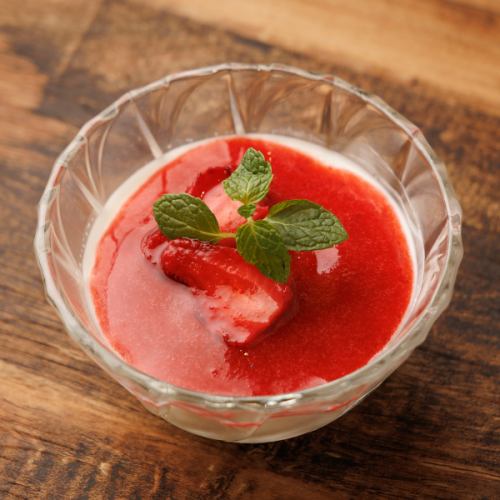 自家製濃厚パンナコッタ