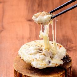 噴火湾産ホタテのび～るチーズグラタン