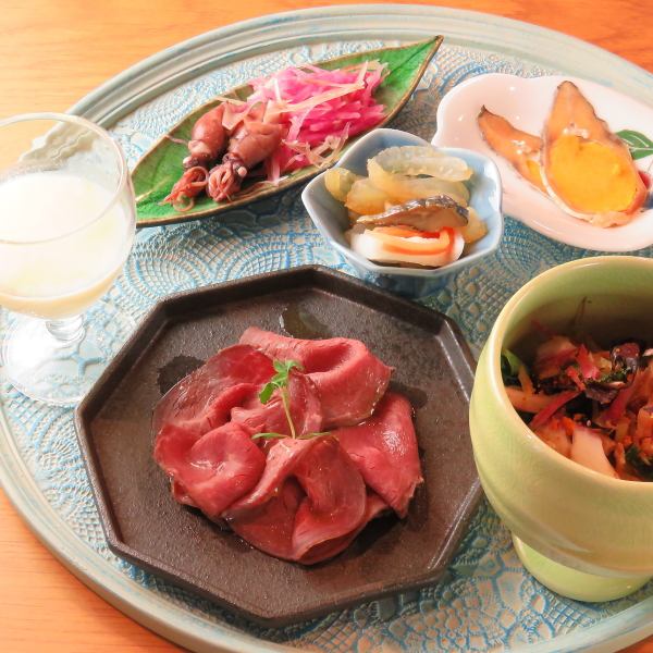 おつまみ盛り合わせ