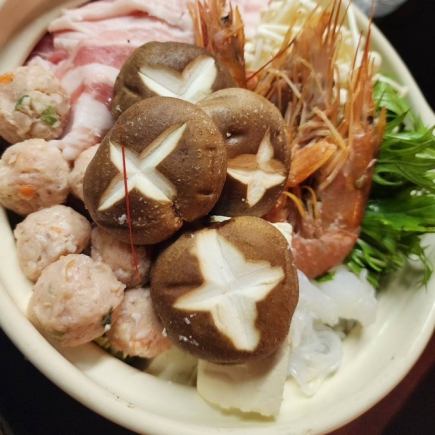 【연회 추천】모츠 냄비 코스 요리 9품 쿠폰 이용으로 5500엔→5000엔(부가세 포함) 120분 음료 무제한 포함