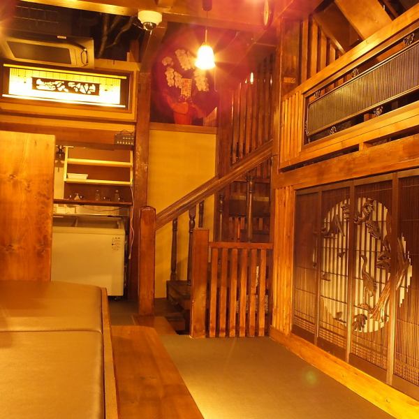 A Japanese space where you can feel the warmth of wood when you pass through the entrance ... The various tables are ideal for dates, gatherings with friends, entertainment, and other meetings! We have seats that you can enjoy every time you come. Please find your favorite seat!