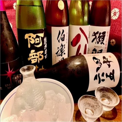 日本酒の種類も豊富！お気に入りの一杯を！