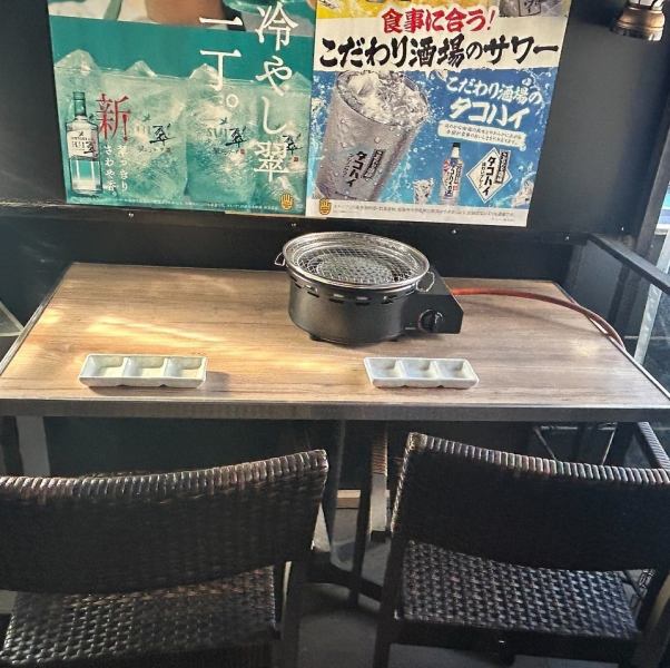 当店では、テーブル席があり、人数や用途によってさまざまご案内できます。他の焼肉店とは一味違った和風のおしゃれ空間なのも◎ぜひお立ち寄りください!