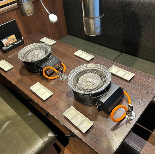 会社の飲み会・歓送迎会や、学生さんのサークル飲みなど、様々なシーンでご利用いただきやすいです。中でも好評なのは、お子様連れのご家族のご利用!広いお席なので、周りを気にせず家族皆様で焼肉をお楽しみいただけます♪