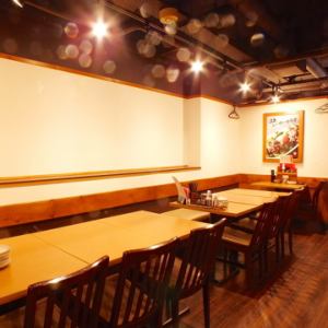 笑顔が賑わうご宴会席は60名様までOK！少人数のご宴会も「鳥メロ にお任せ♪
